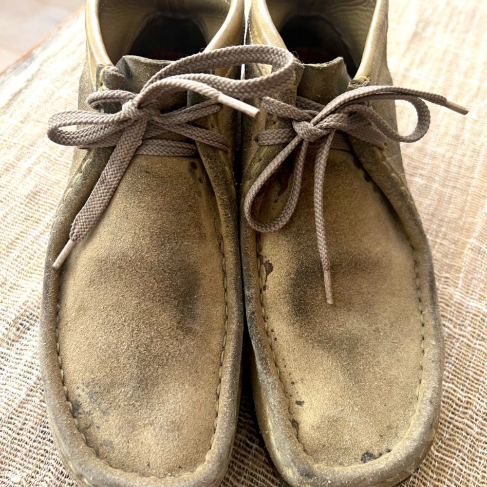 CLARKS Wallabees - Womens US size 7.5
